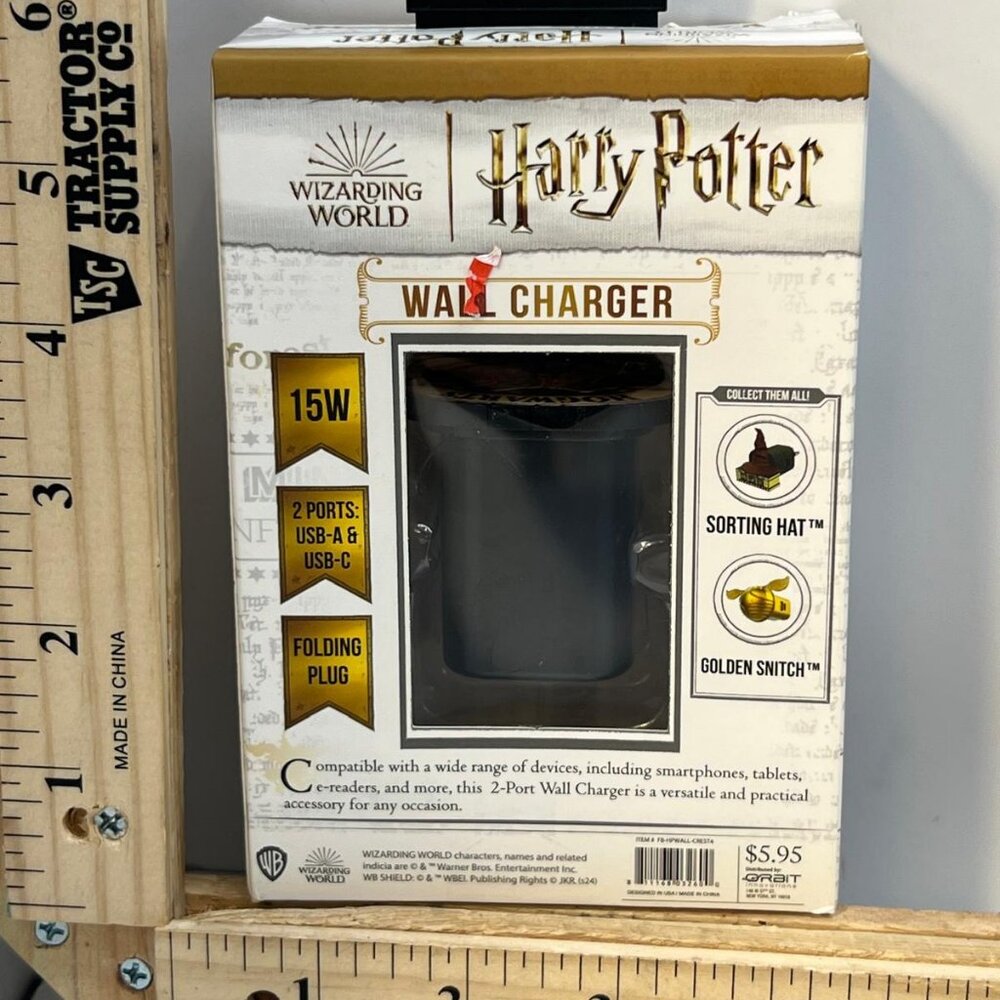 Harry Potter Hogwarts 15W USB Wall Charger with USB-A and USB-C Ports